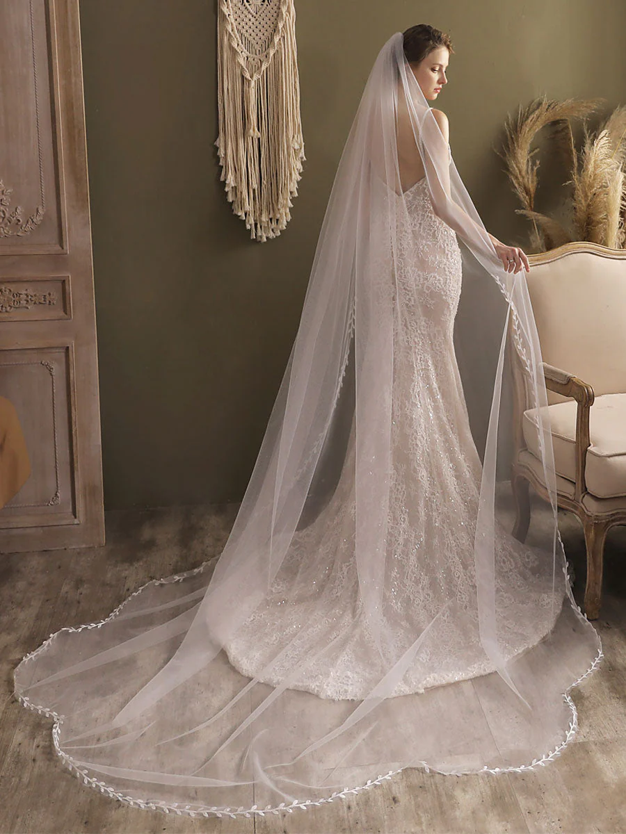 Ivory One-Tier Tulle Finished Edge Waterfall Long Wedding Veils - Image 4