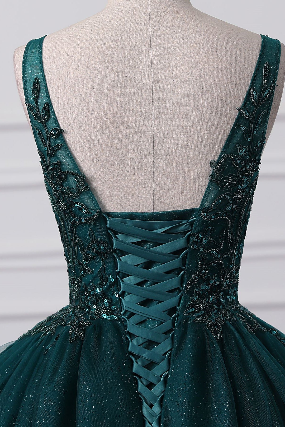 Lace-Up Sleeveless Sequins V-Neck Ball Gown Evening Dress - Image 2