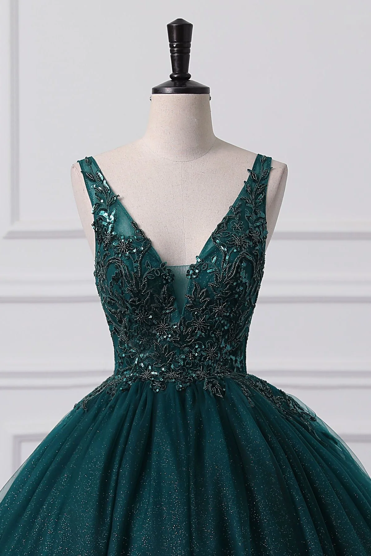 Lace-Up Sleeveless Sequins V-Neck Ball Gown Evening Dress - Image 3