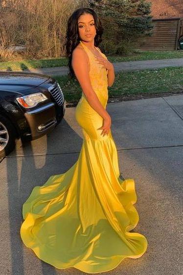 Latest V-neck Halter Appliques Brush Train Mermaid Prom Dresses - Image 2