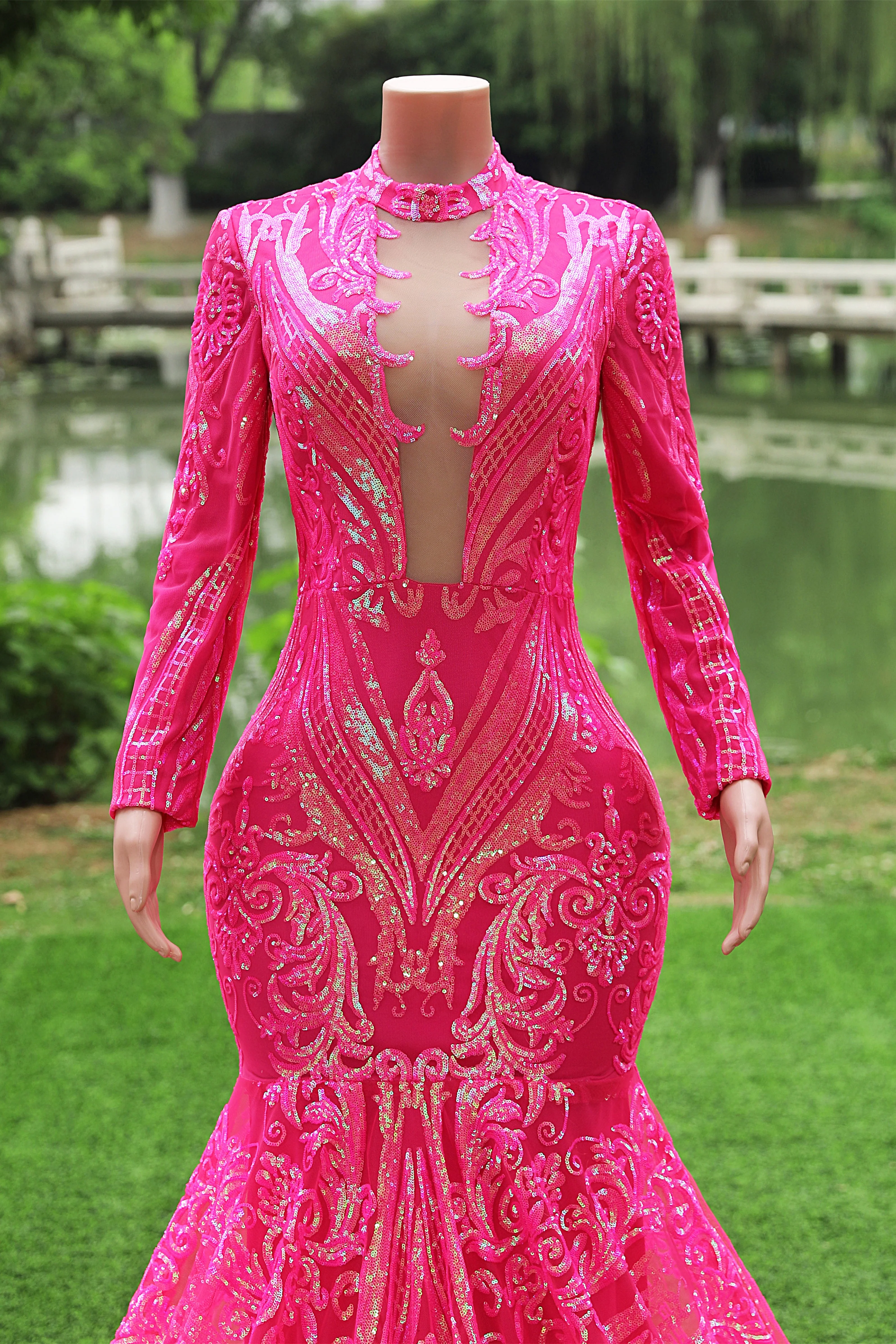 Saprkle Long sleeves Keyhole Mermaid Sequin Prom Dresses - Image 5