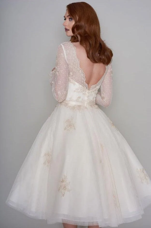 Long Sleevess V neck Ivory Short Lace Summer Wedding Dress - Image 7