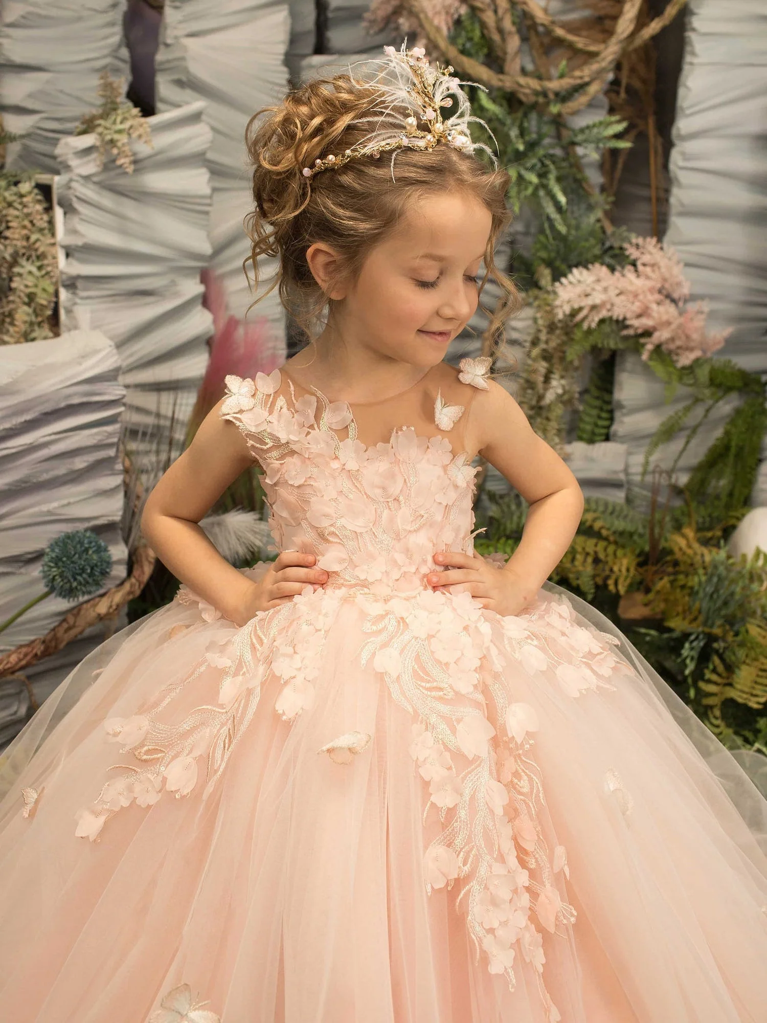 Modest Sleeveless Ball Gown Flower Girls Dress With Appliques - Image 4