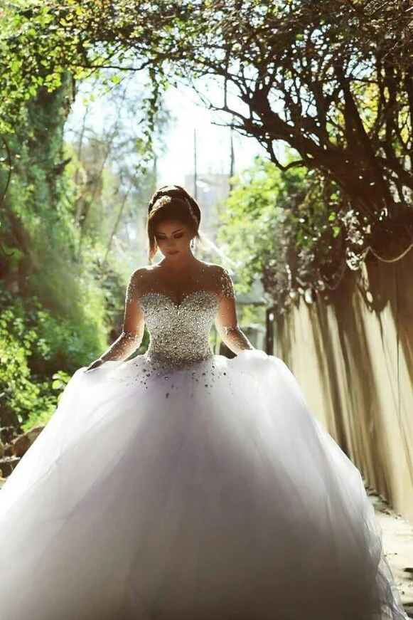 Luxurious Crystals Beading Long Sleevess Ball Gown Wedding Dresses - Image 2
