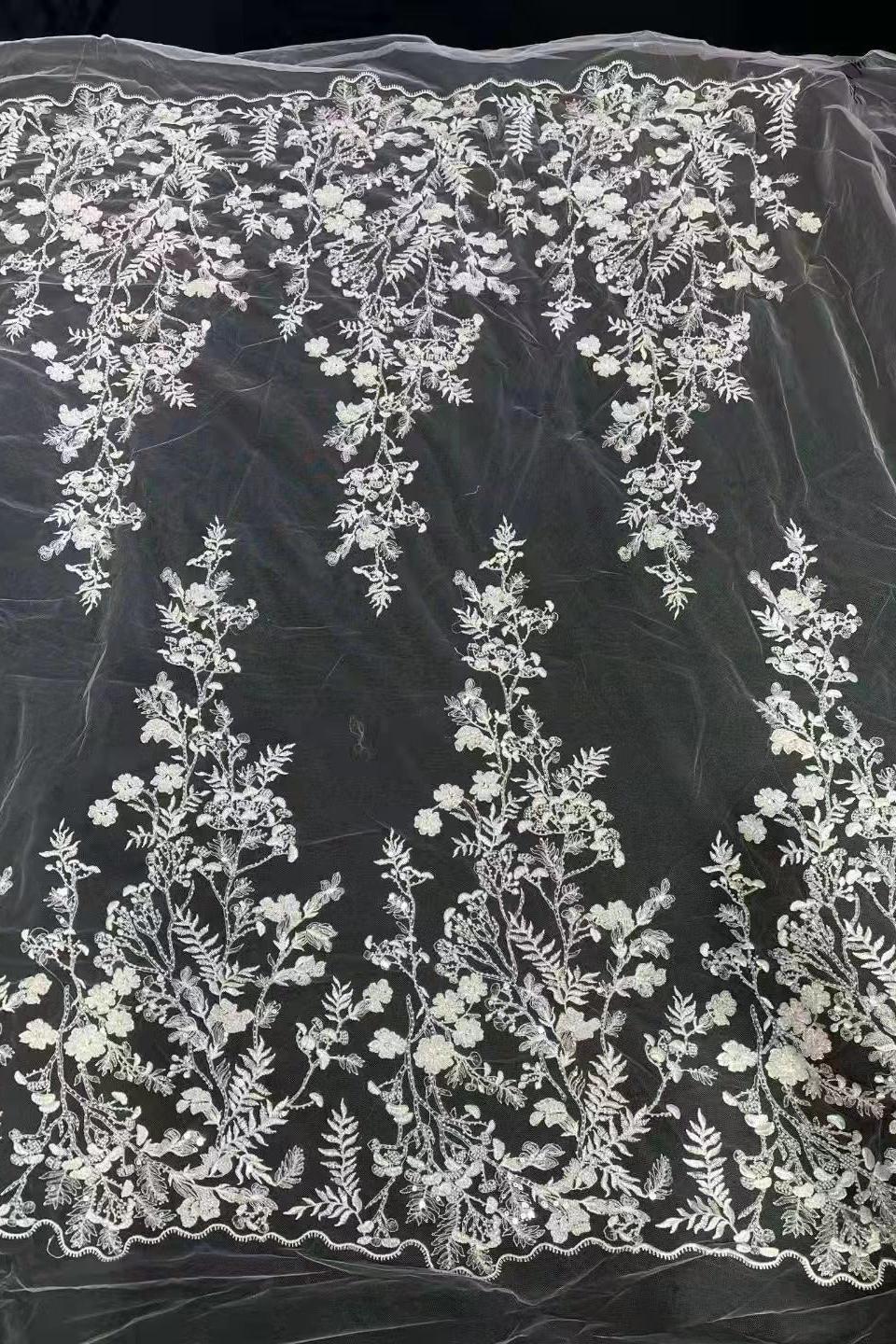 Luxurious Mermaid Lace Appliques Wedding Dress Sheer Skirt - Image 3