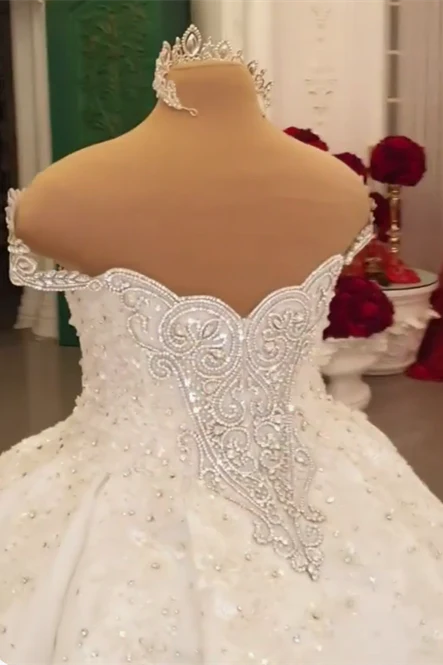 Luxurious Sparkle Beaded Ball Gown Extreme Train Wedding Dress - Image 2