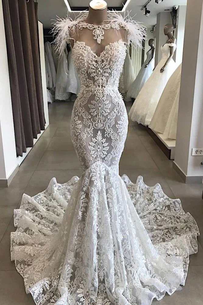 Luxurious White Hollow Sweetheart Open Back Lace Long Wedding Dress with Fur Neckline - Image 2