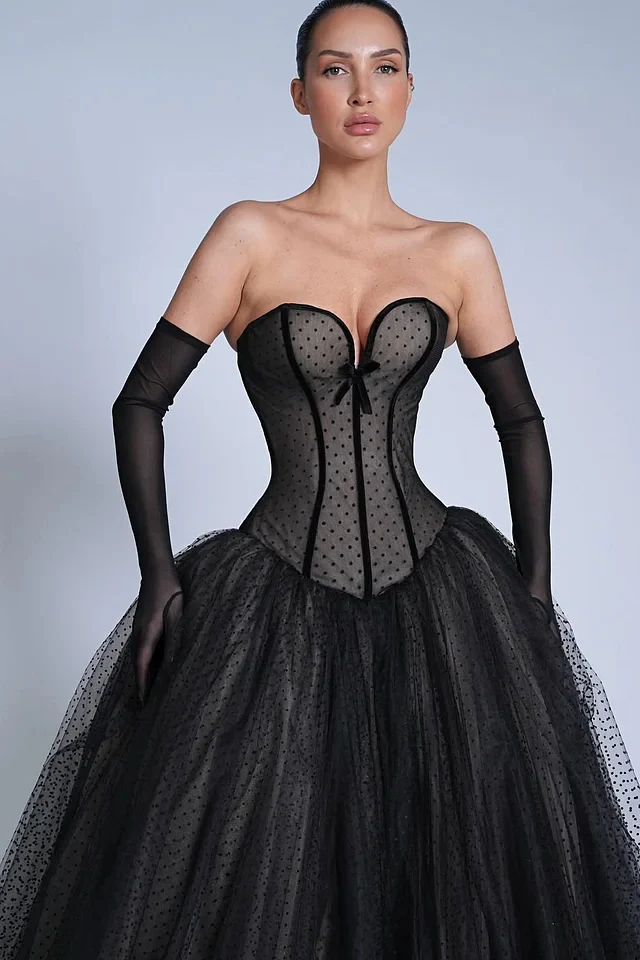 Luxury Black Sweetheart Strapless Tulle A-Line Prom Dress Lace-Up Back With Gloves Pleats - Image 3