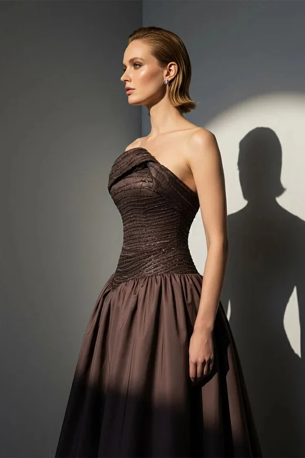 Luxury Brown Strapless Sleeveless Satin Prom Dress A-Line Beads With Zipper Pleats - Image 4
