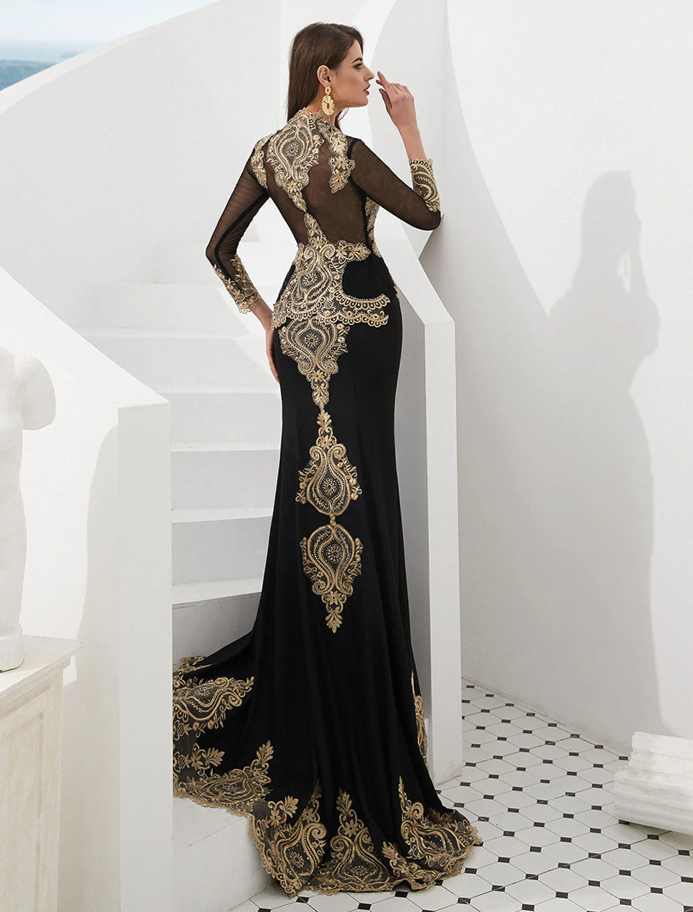 Gorgeous Luxury Evening Dresses Embroidered Beaded Queen Anneneck Long Sleeve Formal Gowns With Cloak - Image 4