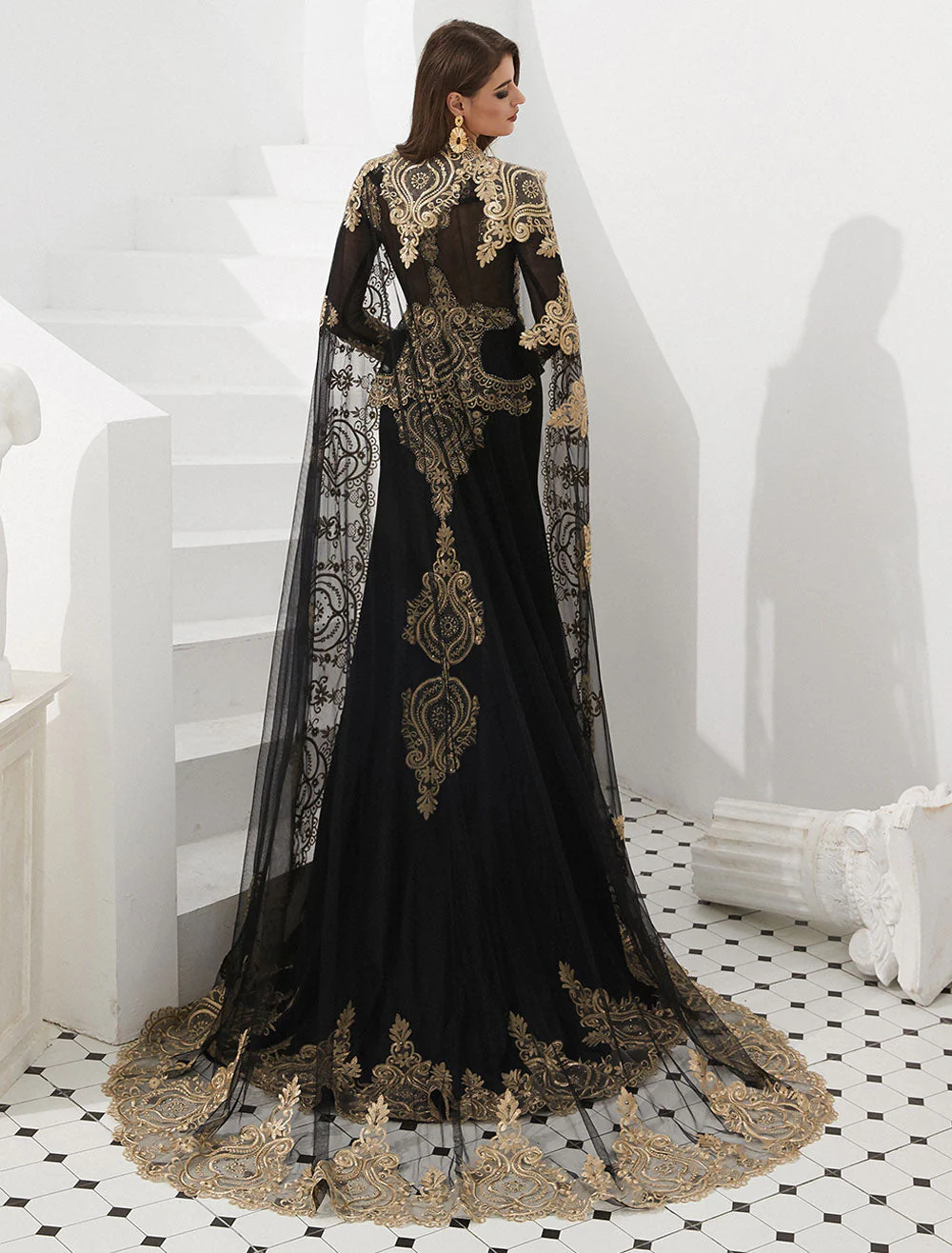 Gorgeous Luxury Evening Dresses Embroidered Beaded Queen Anneneck Long Sleeve Formal Gowns With Cloak - Image 7