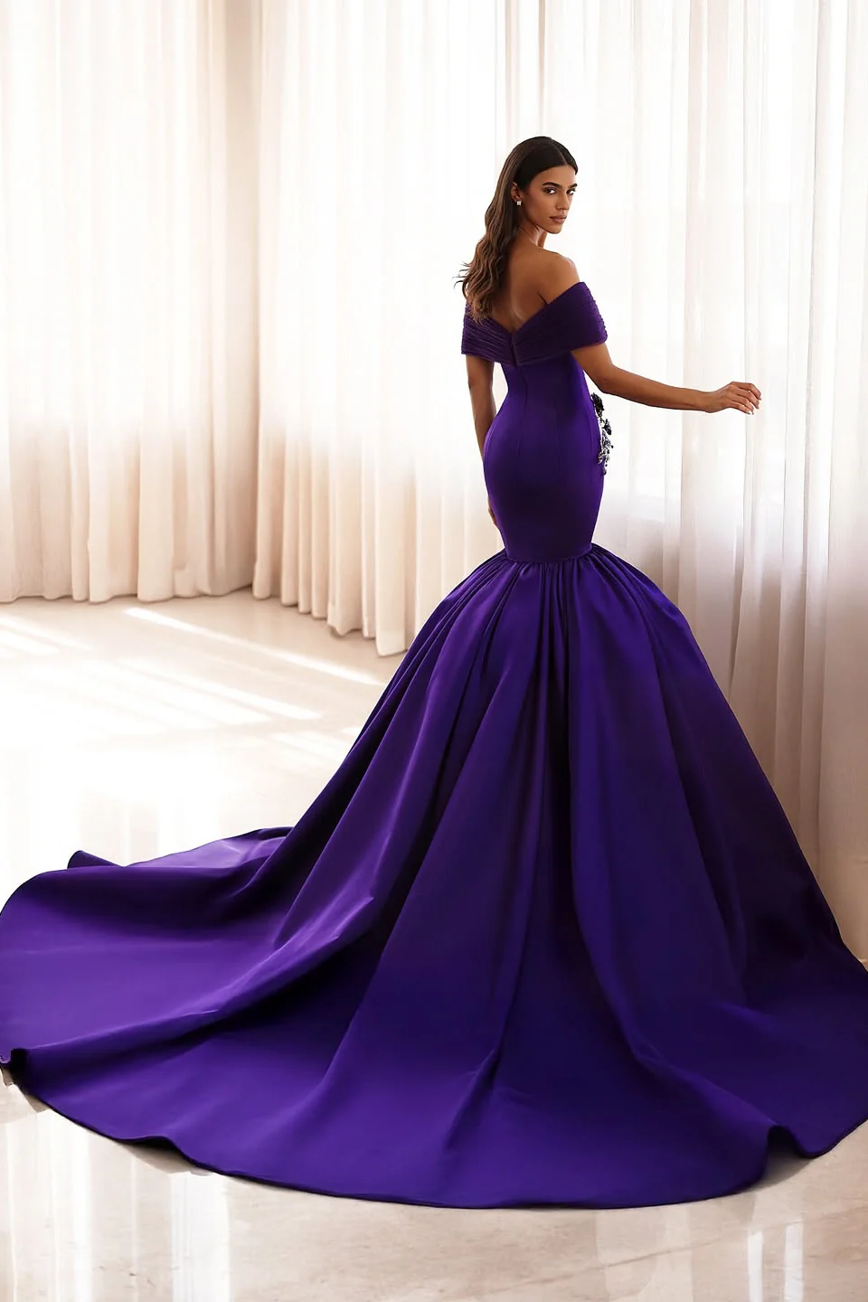 Luxury Regency V-Neck Off-The-Shoulder Satin Prom Dresses Sleeveless Sheath With Flower Zipper - Image 2
