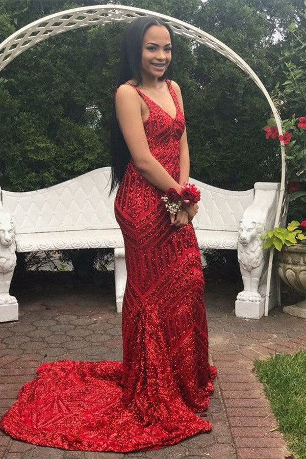 Mermaid Deep V-neck Spaghetti Strap Floor Length Chapel Paillette Evening Dress - Image 3