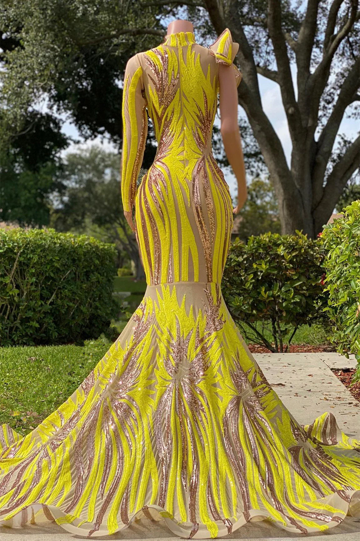 Mermaid High Neck One Shoulder Sequined Floor-length Long Sleeve Lace Prom Dress - Image 2