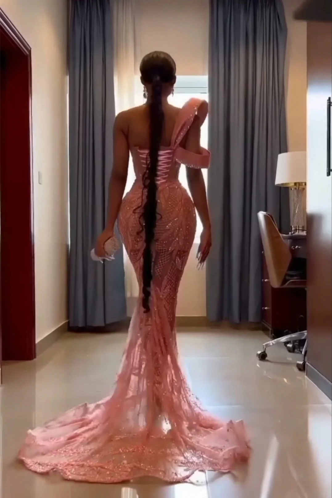 Mermaid Jewel Floor-length Sleeveless Appliques Lace Sequined Prom Dress - Image 2