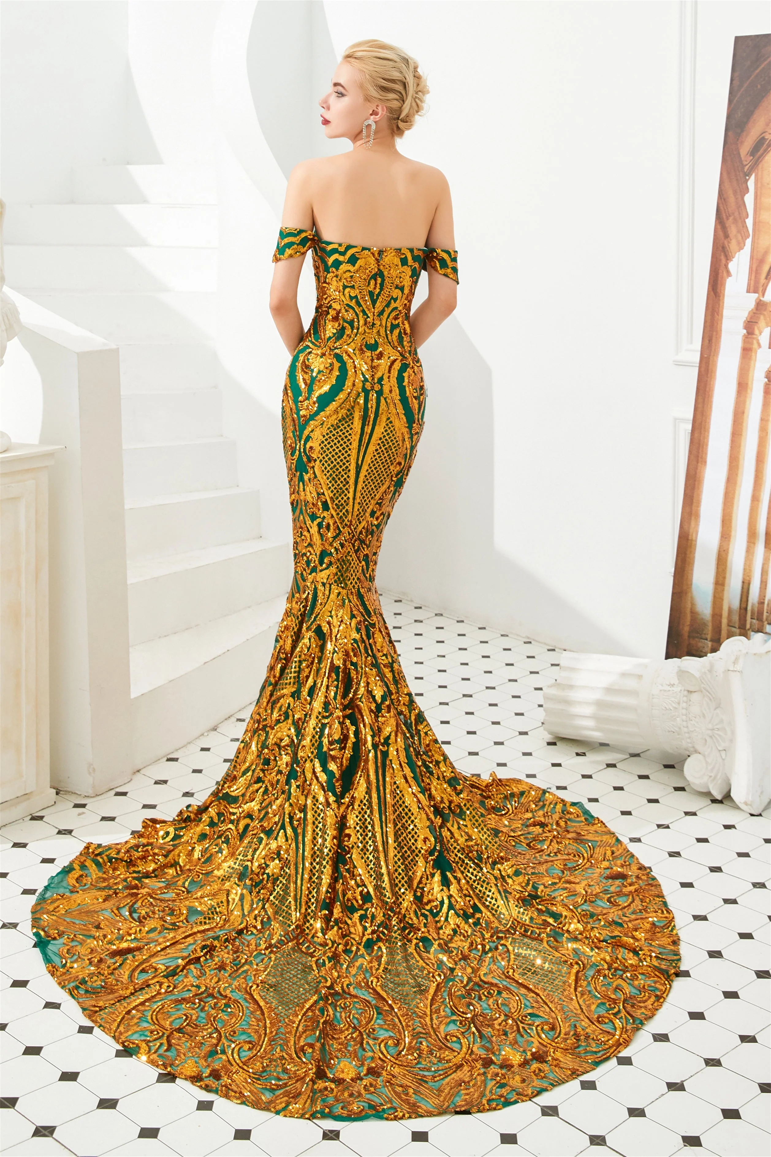 Mermaid Off-the-shoulder Sweetheart Sequined Sleeveless Backless Applique Prom Dress - Image 2