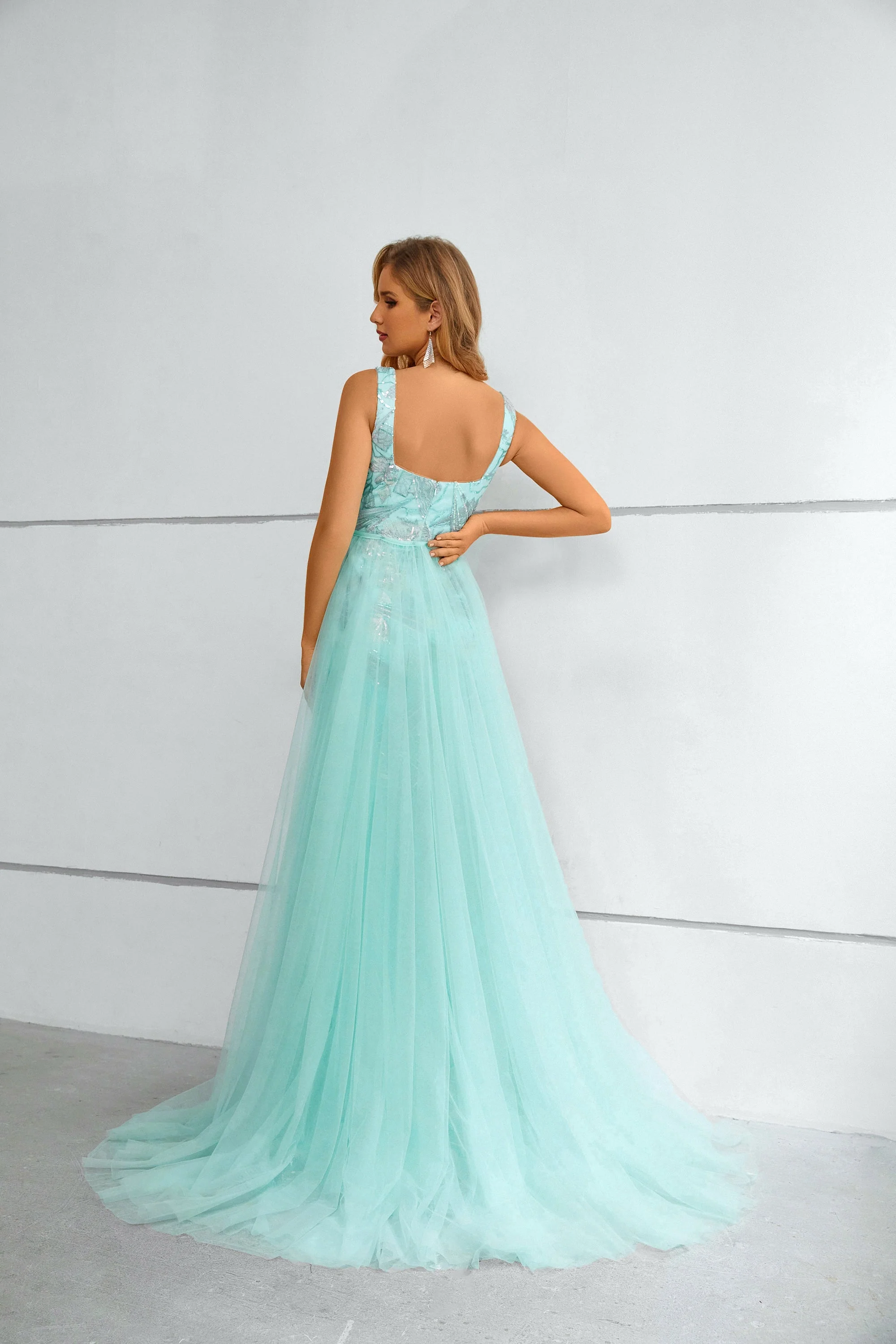 Mermaid Square Lace Applique Floor-length Sleeveless Backless Prom Dress with Side Train - Image 2