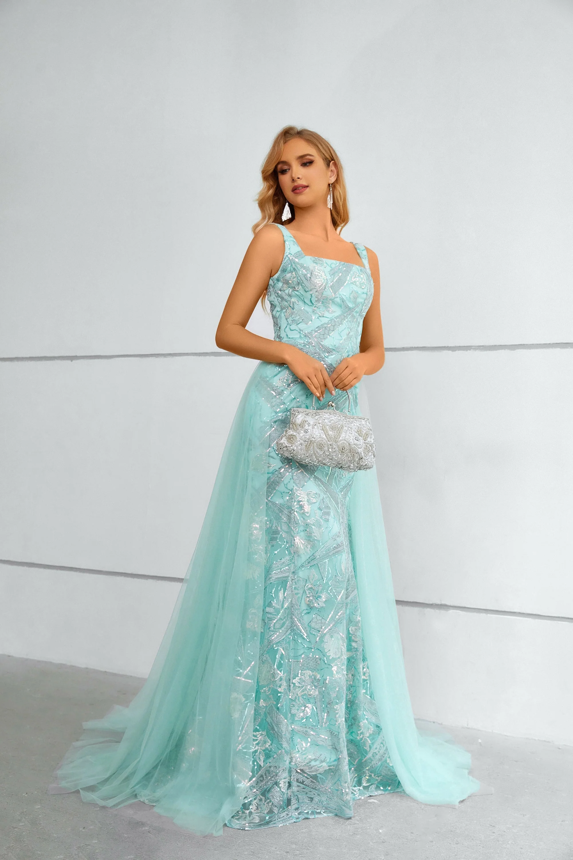 Mermaid Square Lace Applique Floor-length Sleeveless Backless Prom Dress with Side Train - Image 5