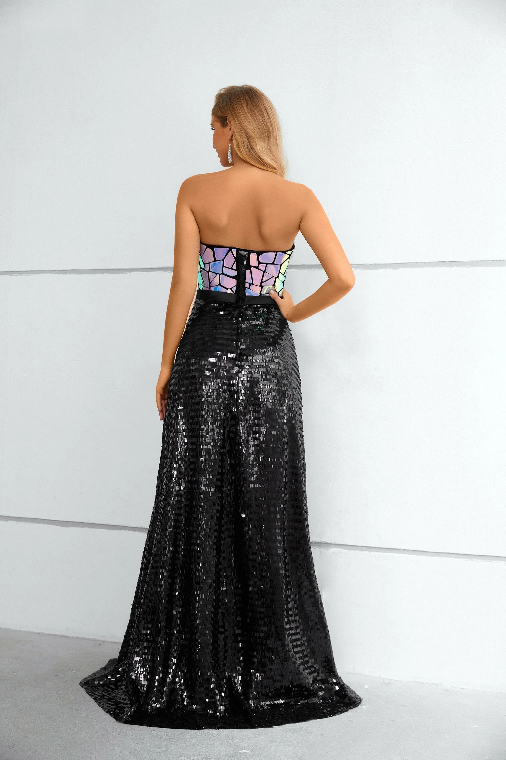 Mermaid Strapless Sequined Floor-length Sleeveless Backless Lace Prom Dress - Image 2