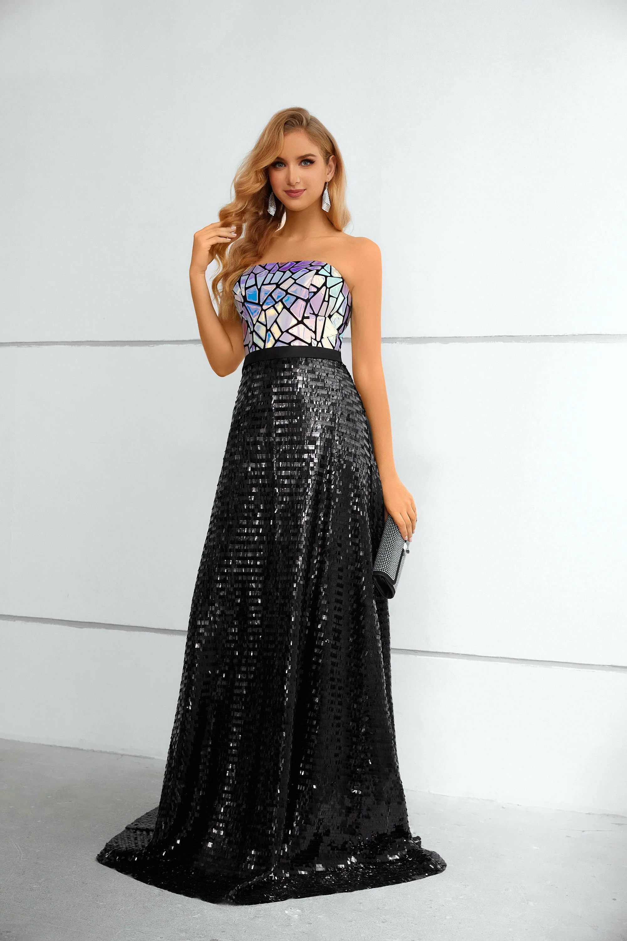 Mermaid Strapless Sequined Floor-length Sleeveless Backless Lace Prom Dress - Image 3