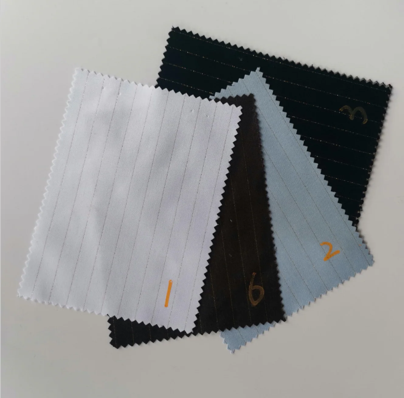 Classy Striped Peaked Lapel Classic Men Suits Online - Image 3
