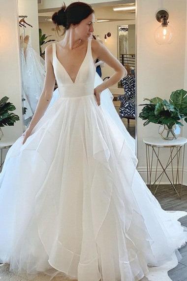 Modern Deep V neck Sleeveless White Tulle Wedding Dresses with Ruffless - Image 2
