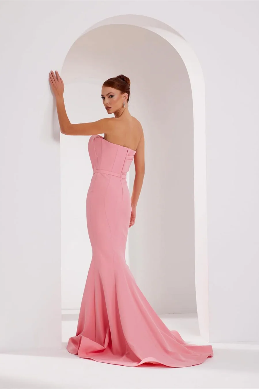 Modern Dusty Rose Strapless Satin Prom Dress Mermaid Sheath Sleeveless On Sale - Image 2