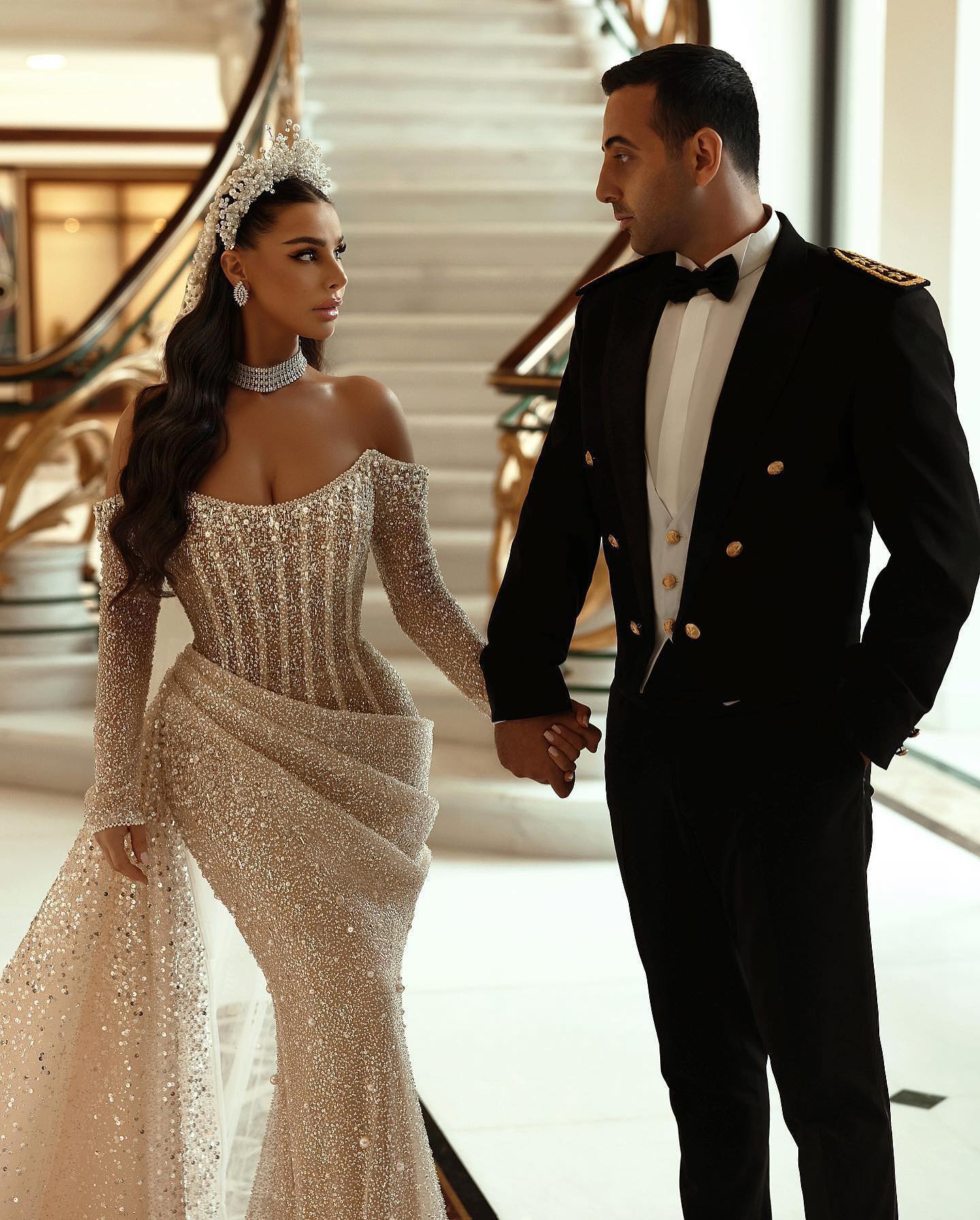 Modern Long Sleeves Mermaid Wedding Dress With Ruffles and Sequins Pleats - Image 4
