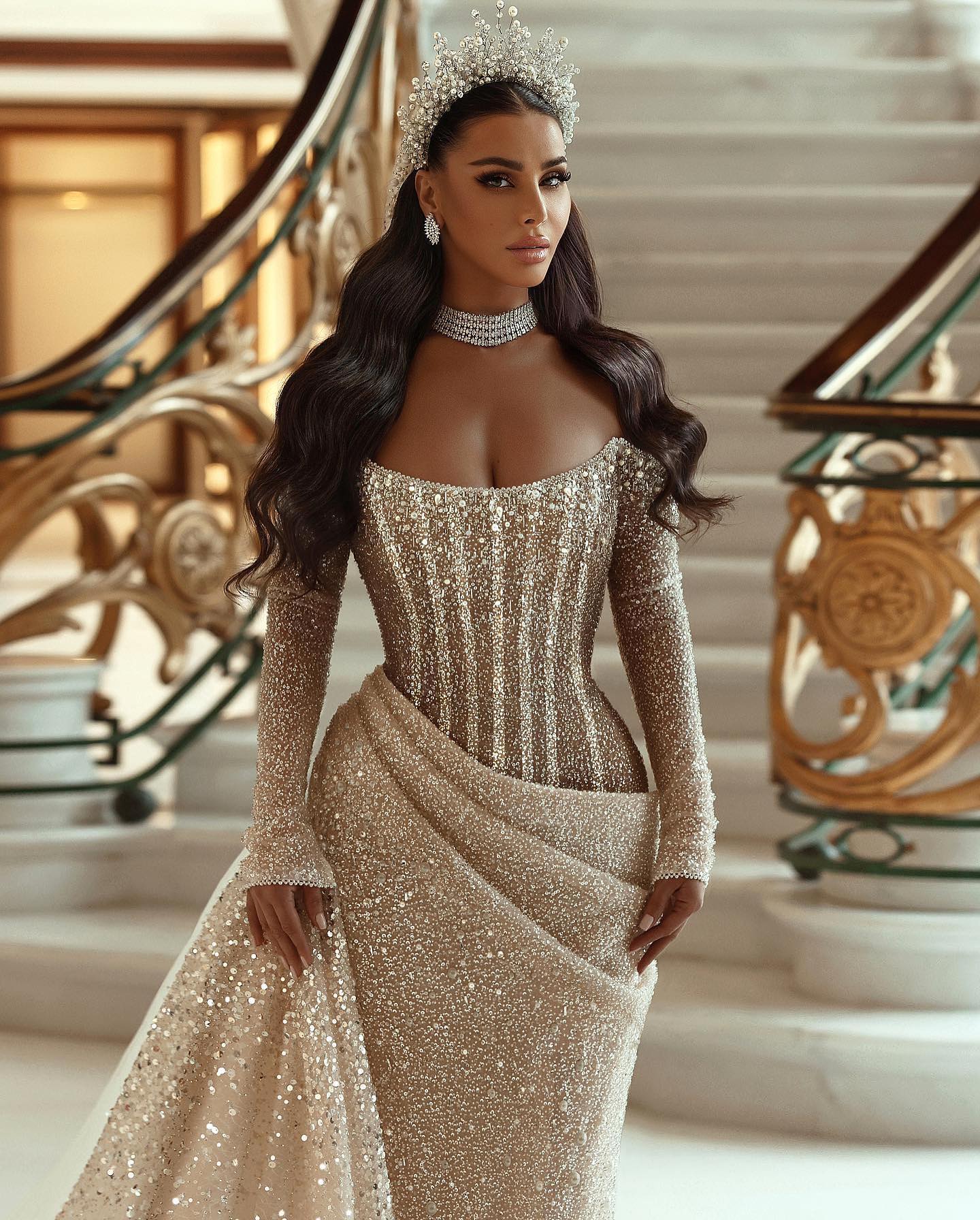 Modern Long Sleeves Mermaid Wedding Dress With Ruffles and Sequins Pleats - Image 5