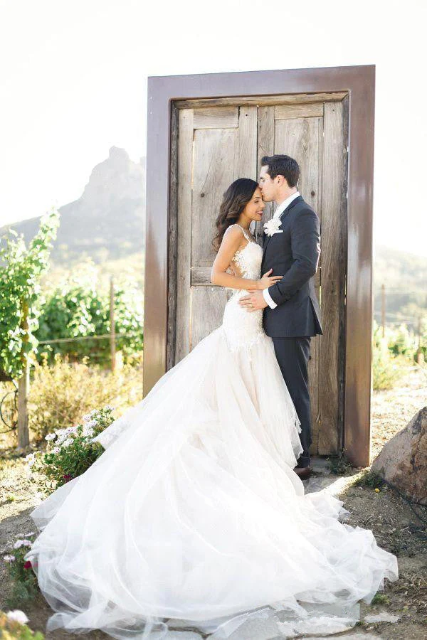 Modern Mermaid Open Back Wedding Dresses New Lace Bridal Gown with Long Train - Image 2