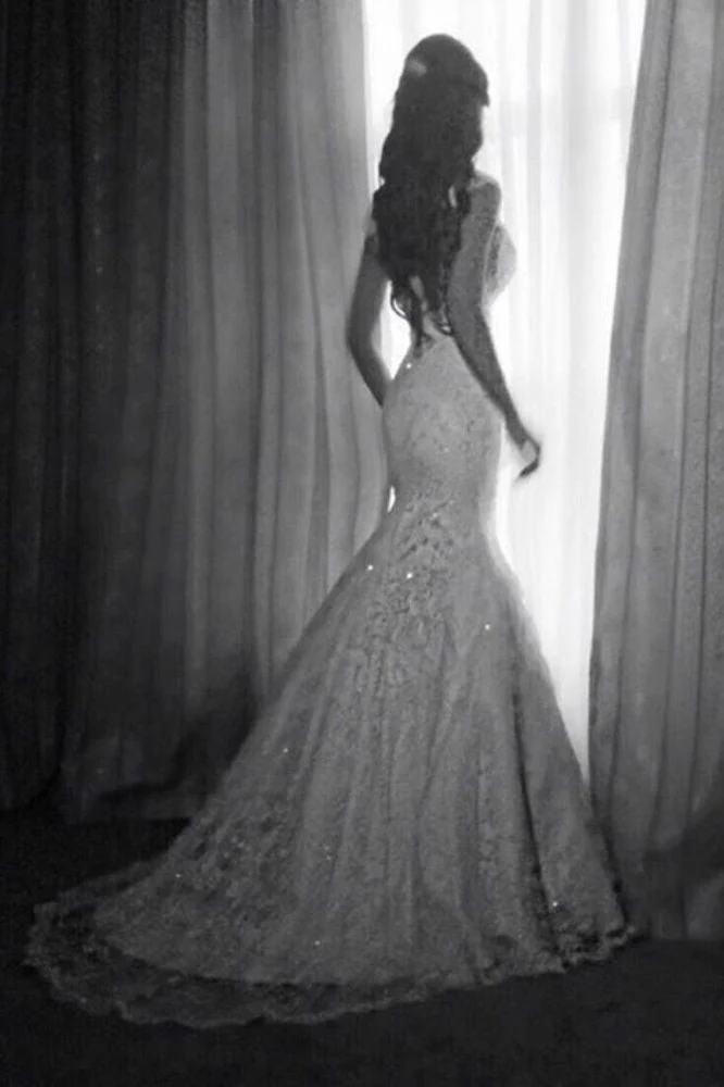 Modern Mermaid V neck Wedding Dress Sparkly Lace Bridal Gowns - Image 4