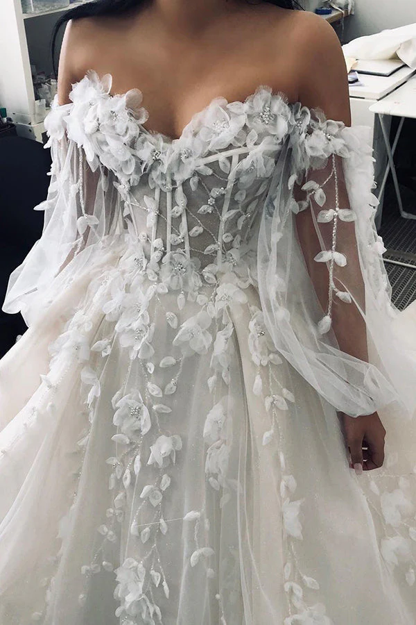 Modern Sweetheart Sleeveless Wedding Dress White 3D Floral Lace Bridal Gown - Image 4