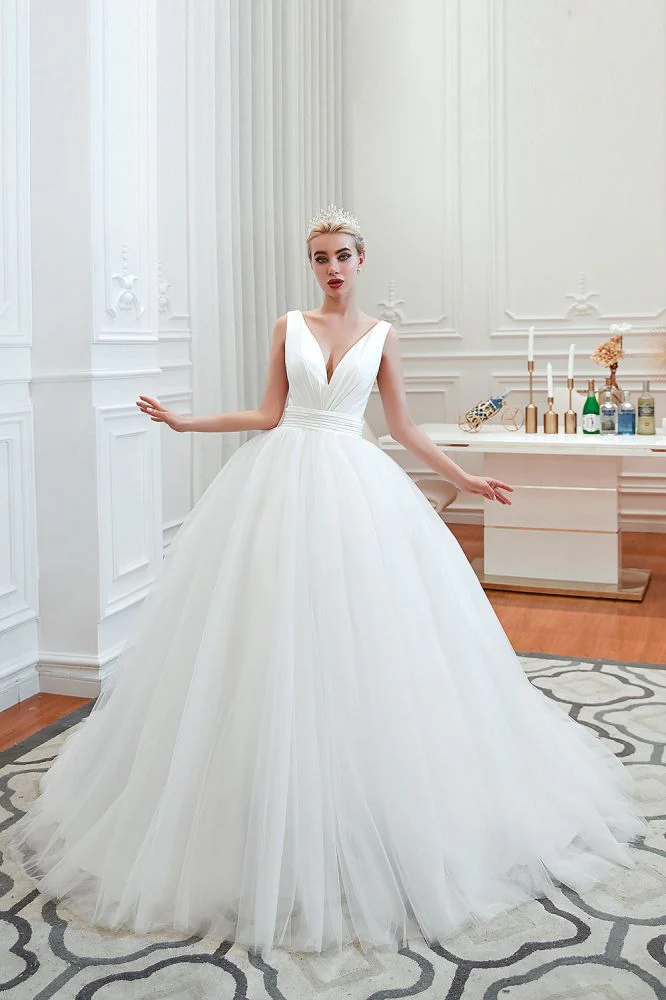 Modern V neck sleeveless White Princess Spring Wedding Dress - Image 12