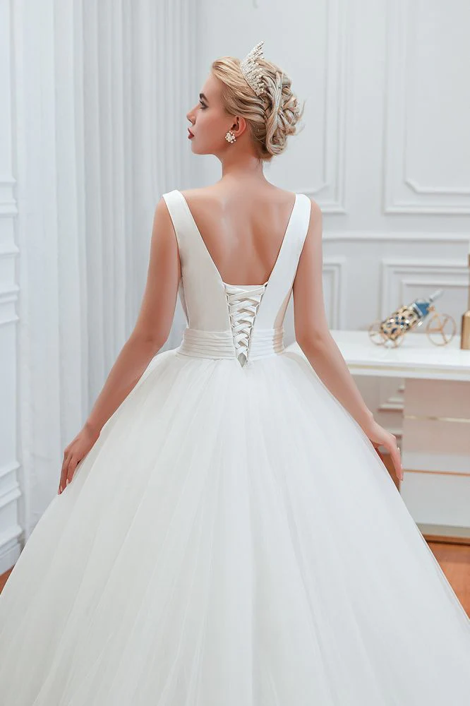 Modern V neck sleeveless White Princess Spring Wedding Dress - Image 8