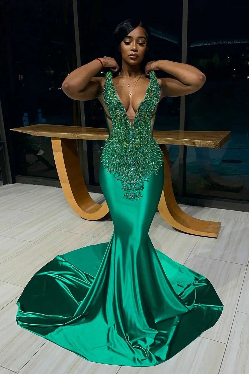 New Arrival Green Halter Lace Up Mermaid Crystal Prom Dresses - Image 2