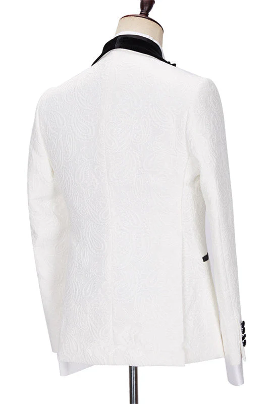 New in White Jacquard Three Pieces Wedding Men Suits with Velvet Lapel - Image 2