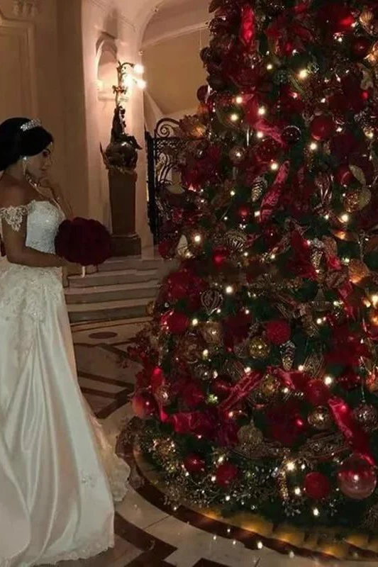 Off the Shoulder Sweetheart Tulle lace Appliques Long Wedding Dress with Detachable Train - Image 5