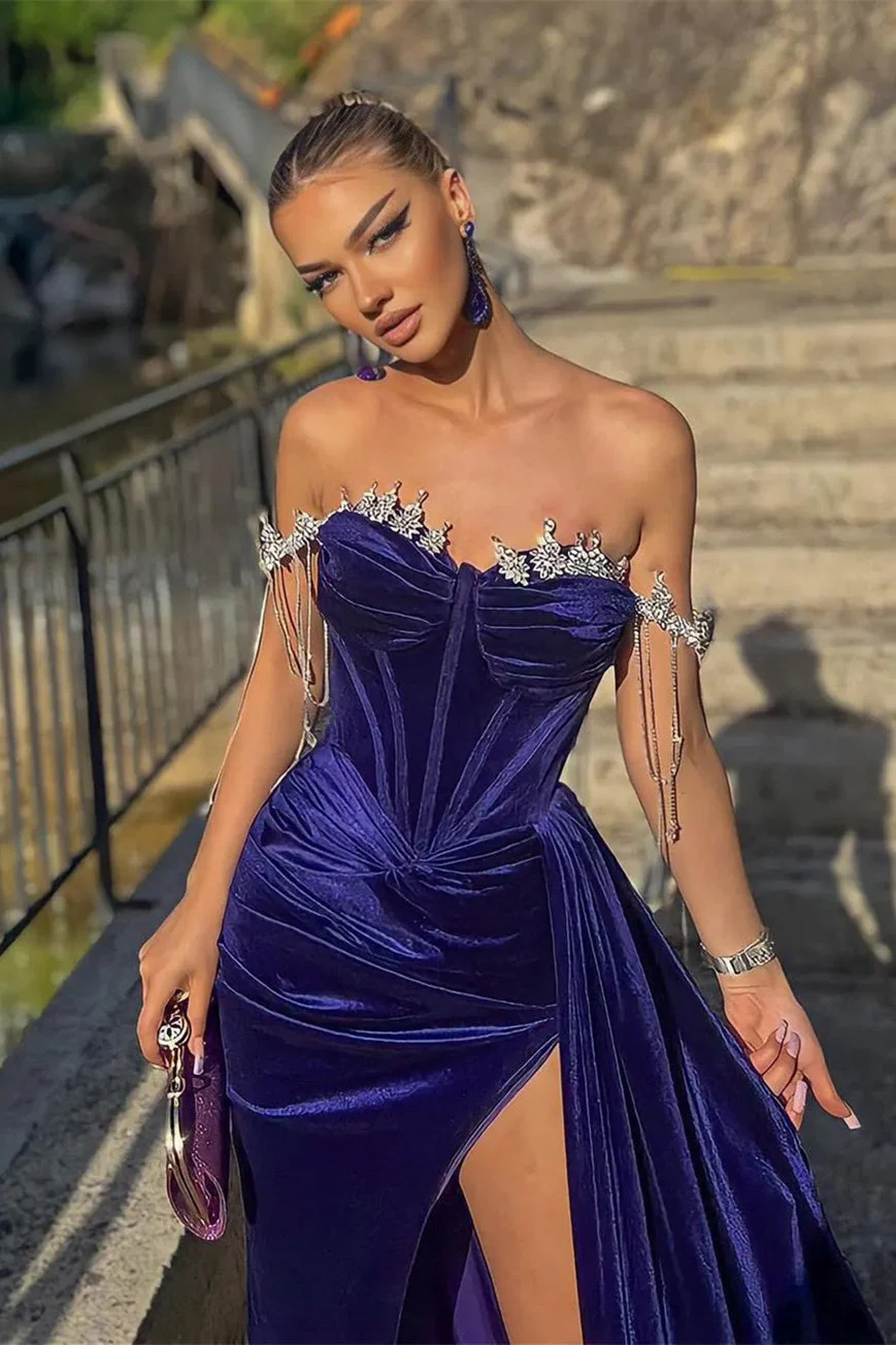 Off-the-Shoulder Velvet Mermaid Evening Dress Slit Long With beads - Image 2