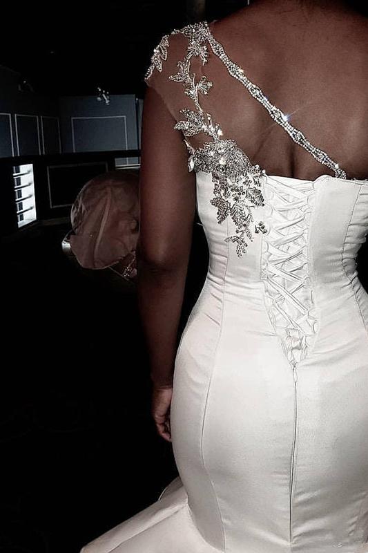 One shoulder White Mermaid Bridal Gowns with Ruffles Train - Image 3