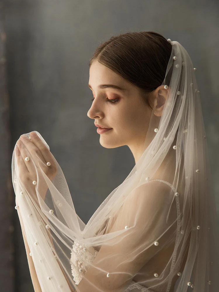 One-Tier Pearls Cut Edge Drop Wedding Veils - Image 3