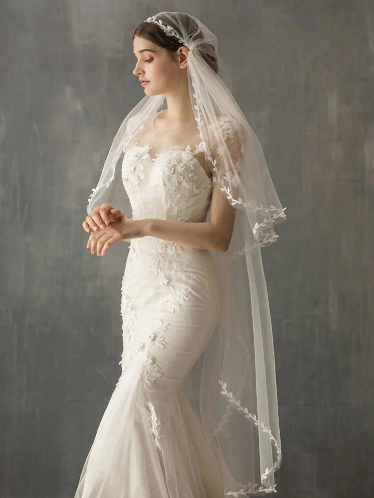 One Tier Piping Tulle Finished Edge Drop Wedding Veil - Image 3
