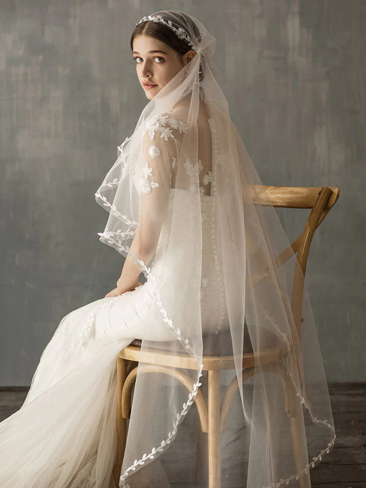 One Tier Piping Tulle Finished Edge Drop Wedding Veil - Image 4