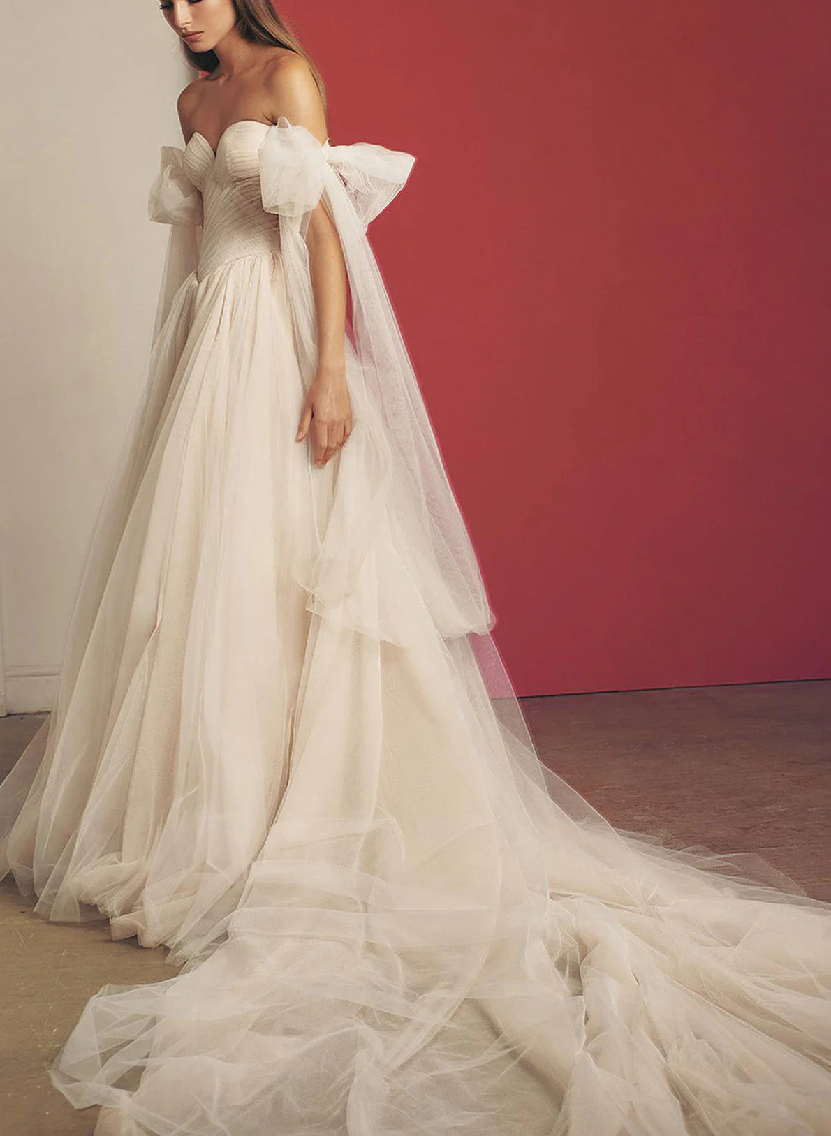 Pleated Tulle Off-The-Shoulder Chic A-line Wedding Dresses Split Front for the Summer Beach - Image 6