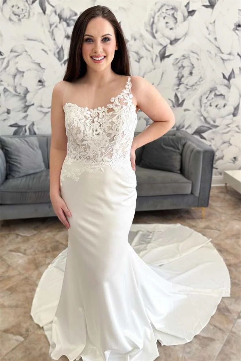 Popular Asymmetrical Scoop Sleeveless Wedding Dresses Satin Mermaid With Appliques Lace - Image 2