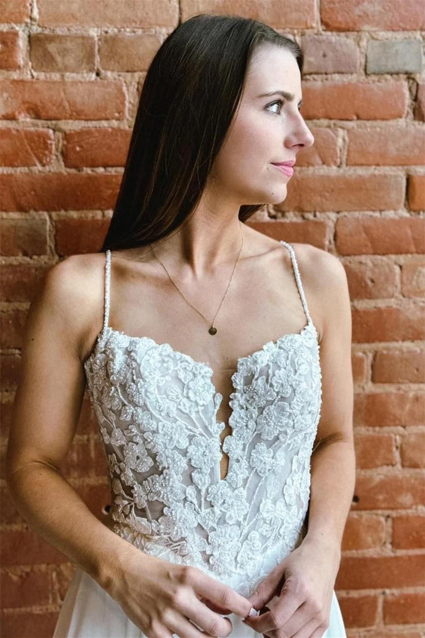 Pretty Chiffon Sleeveless Spaghetti-Straps Wedding Dresses Appliques Lace Open Back With Side Slit Beads - Image 4