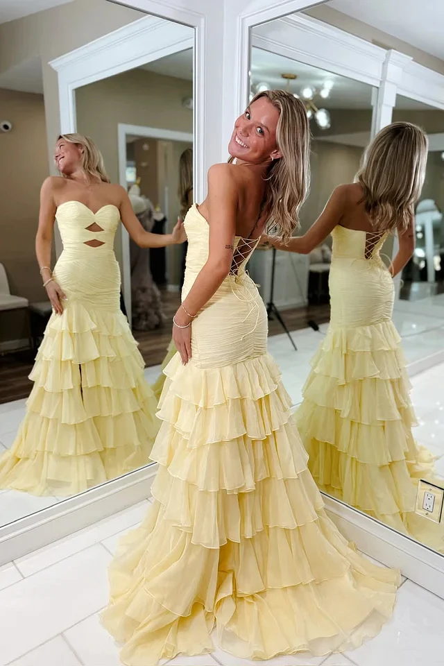 Pretty Daffodil Sweetheart Strapless Sleeveless Chiffon Prom Dress High Split With Lace-Up Back - Image 2