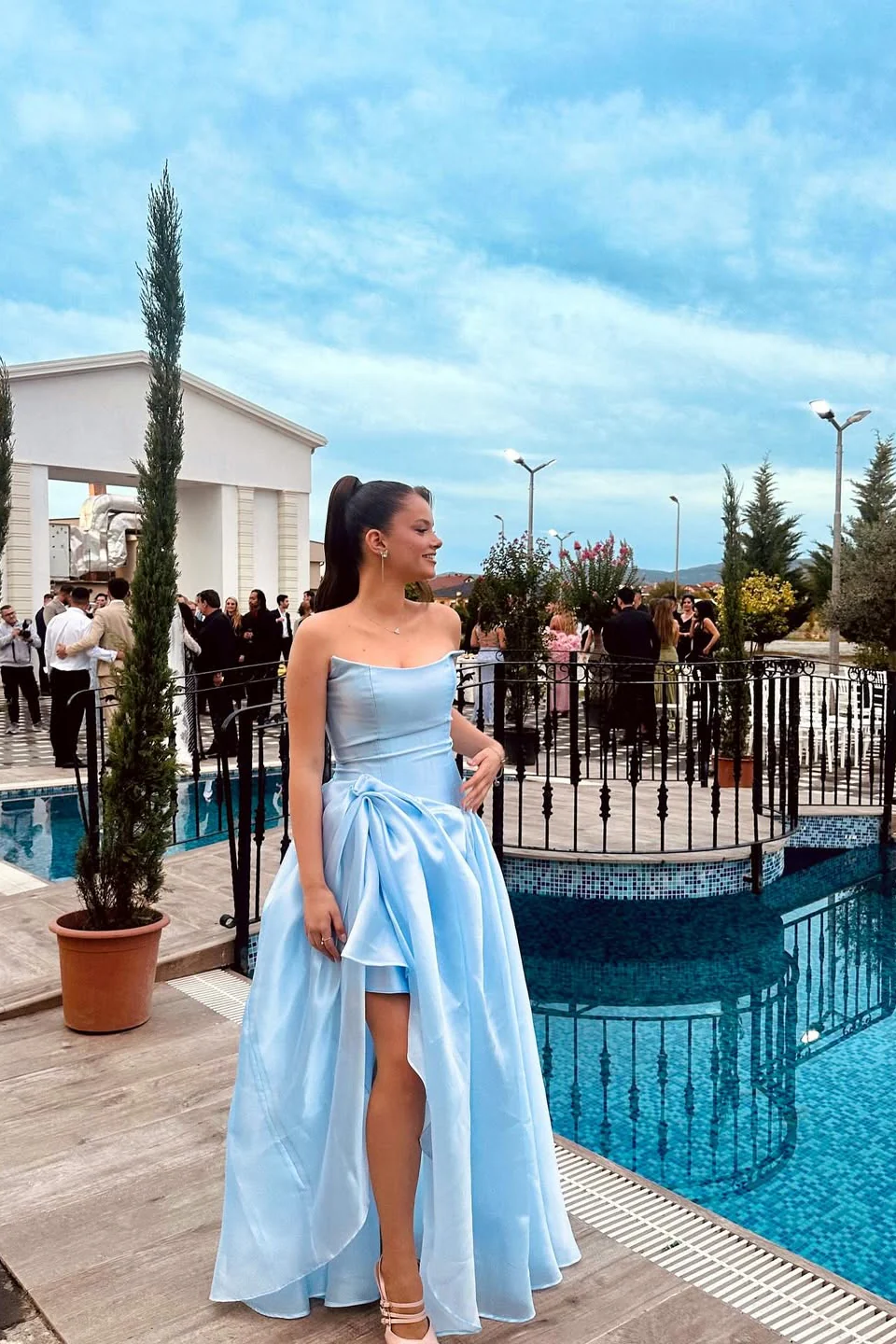 Pretty Sky Blue Strapless Sleeveless Prom Dresses Side Split Long With Pleats - Image 2