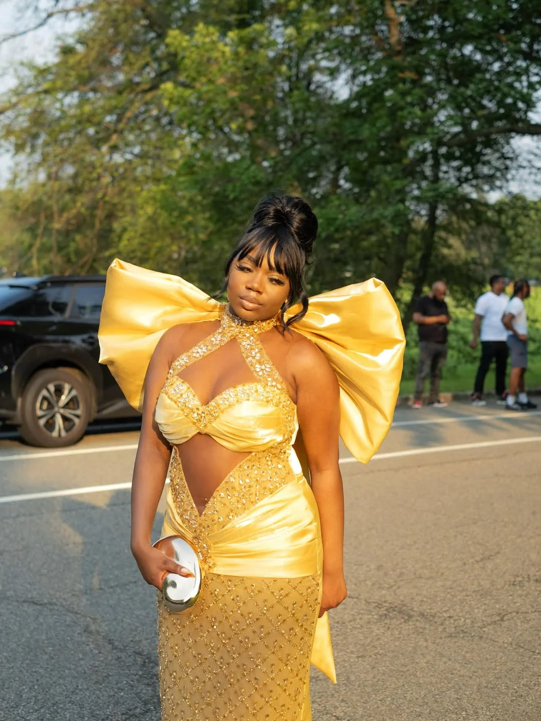 Pretty Yellow Halter Sweetheart Sleeveless Prom Dresses Sheath Gem With Bow Knot - Image 3