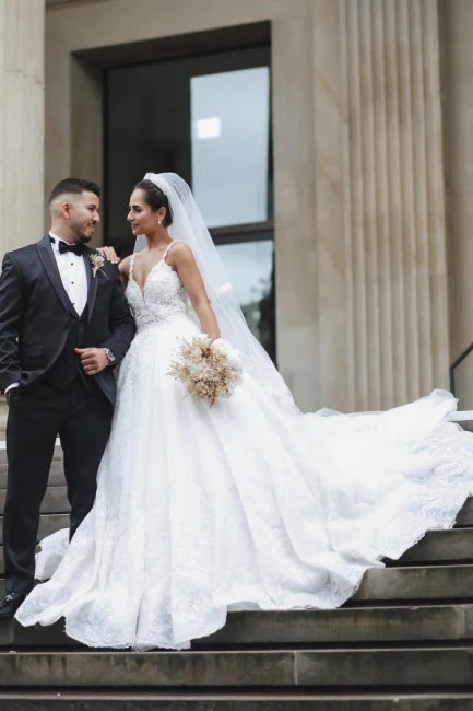 Ballbella Modern White Wedding Gowns With Lace V-neck Sleeveless - Image 5