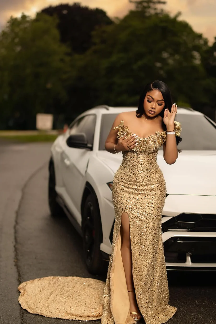 Romantic Gold Strapless Sleeveless Sequins Prom Dresses Mermaid Gem With High Split - Image 2
